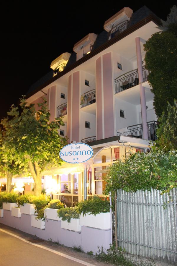 Hotel Susanna リミニ エクステリア 写真