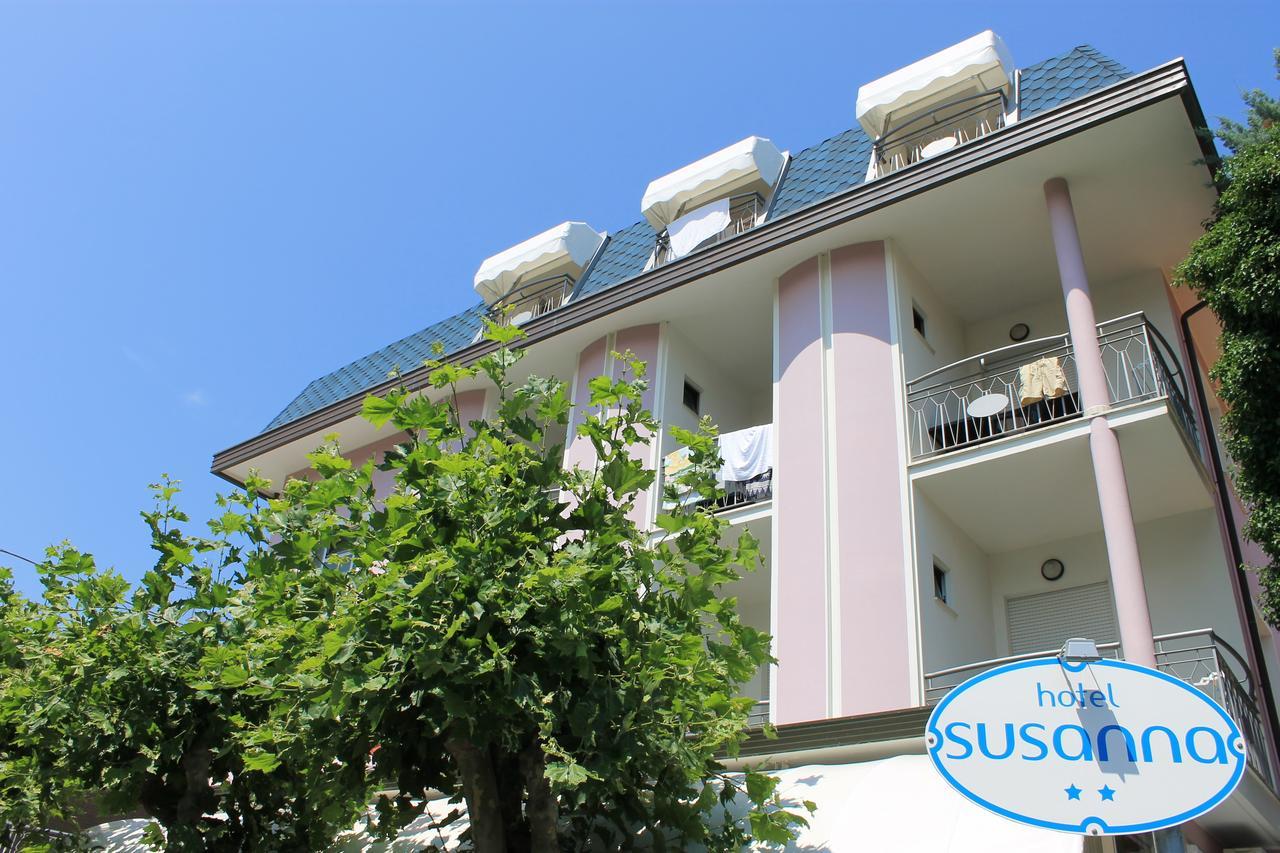 Hotel Susanna リミニ エクステリア 写真