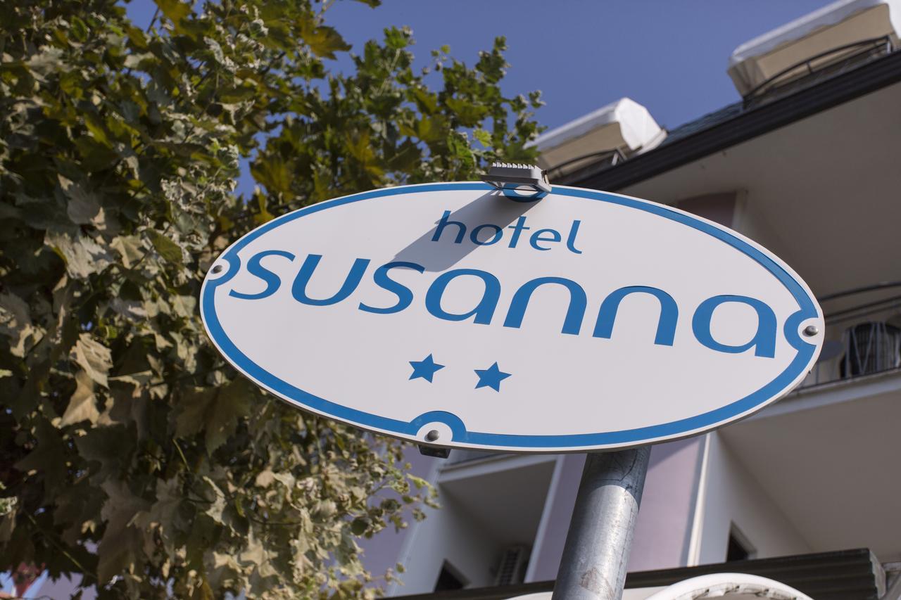 Hotel Susanna リミニ エクステリア 写真